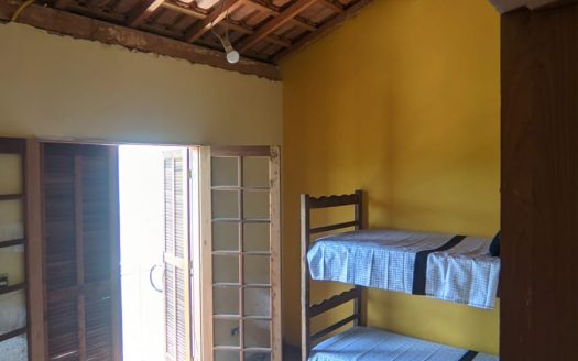 CLM 912 – Casa Pra Locação no Bairro Paraty Mirim a Poucos Mts da Praia