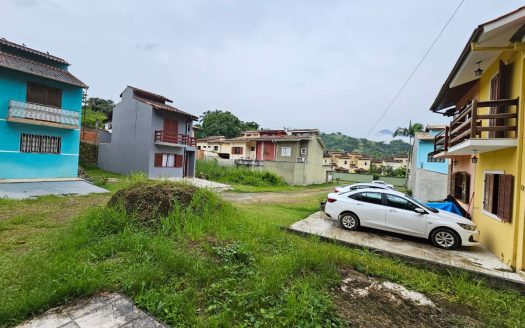 TVP 966 – FRAÇÃO A VENDA NO BAIRRO PRINCESA ISABEL EM PARATY RJ.