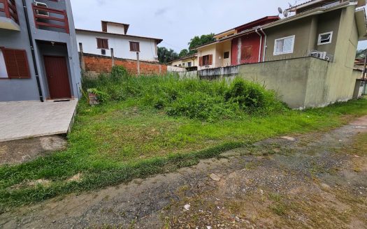 TVP 966 – FRAÇÃO A VENDA NO BAIRRO PRINCESA ISABEL EM PARATY RJ.