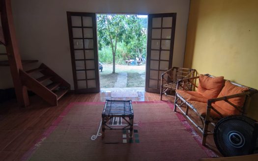 CLM 912 – Casa Pra Locação no Bairro Paraty Mirim a Poucos Mts da Praia