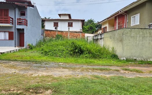 TVP 966 – FRAÇÃO A VENDA NO BAIRRO PRINCESA ISABEL EM PARATY RJ.