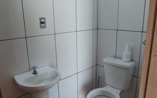 CLM 912 – Casa Pra Locação no Bairro Paraty Mirim a Poucos Mts da Praia