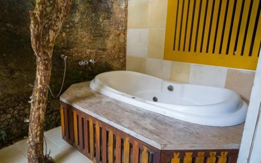 CVP 997 – Harmoniosa Casa a Venda no Centro Histórico a Poucos Passos do Cais