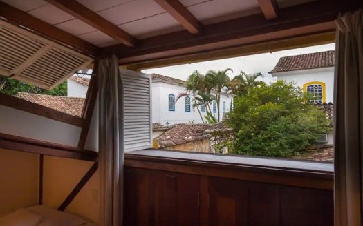 CVP 997 – Harmoniosa Casa a Venda no Centro Histórico a Poucos Passos do Cais