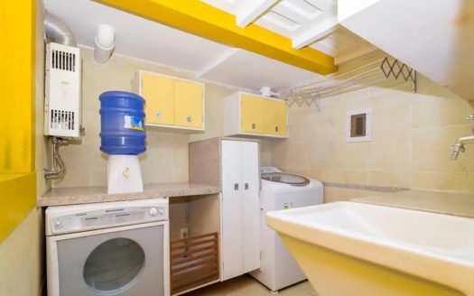 CVP 997 – Harmoniosa Casa a Venda no Centro Histórico a Poucos Passos do Cais