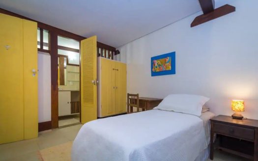 CVP 997 – Harmoniosa Casa a Venda no Centro Histórico a Poucos Passos do Cais