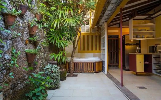 CVP 997 – Harmoniosa Casa a Venda no Centro Histórico a Poucos Passos do Cais