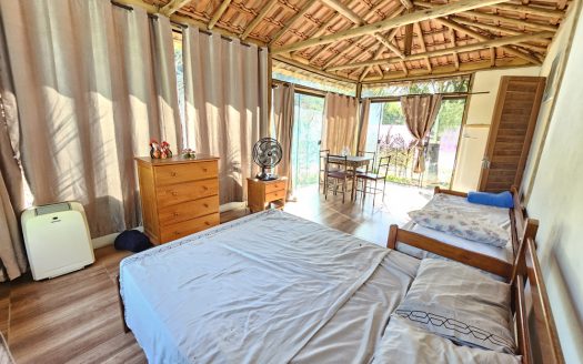 PCVP 1145 – 4 Pontos Comerciais Com 2 Casas a Venda no Bairro Paraty Mirim