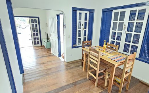 CVP 1247 – Casa com Ponto Comercial a Venda no bairro Patitiba a Poucos Metros do Centro