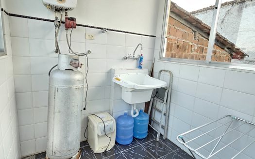 CVP 1247 – Casa com Ponto Comercial a Venda no bairro Patitiba a Poucos Metros do Centro