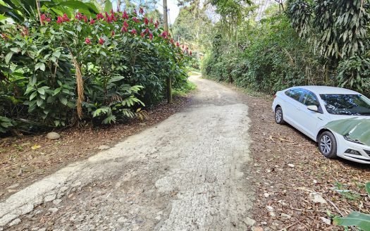 CVP 1310 – Linda Chácara Estilo Colonial com Frente Pra Cachoeira no Bairro do Penha