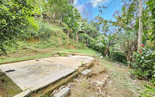 CVP 1310 – Linda Chácara Estilo Colonial com Frente Pra Cachoeira no Bairro do Penha