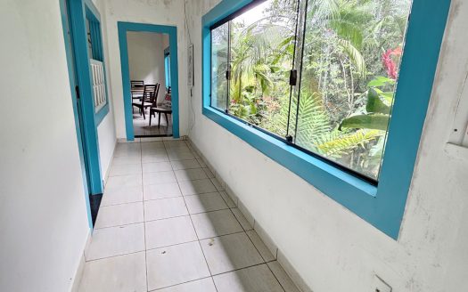 CVP 1310 – Linda Chácara Estilo Colonial com Frente Pra Cachoeira no Bairro do Penha