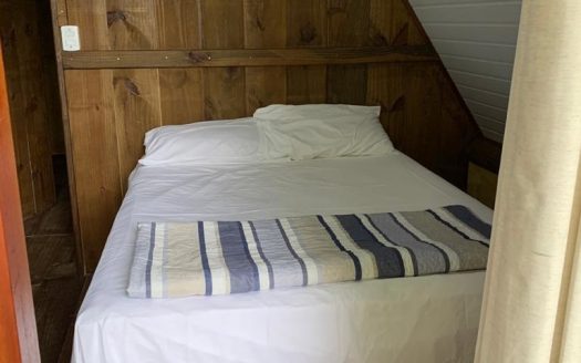 CVP 1293 – Lindo Chalé Frente ao Mar Pé na Areia na Ilha do Cedro