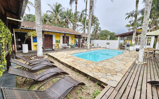 PVP 1335 – Linda Pousada no Bairro Vila Colonial em Paraty RJ