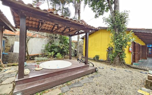 PVP 1335 – Linda Pousada no Bairro Vila Colonial em Paraty RJ