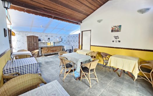 PVP 1335 – Linda Pousada no Bairro Vila Colonial em Paraty RJ