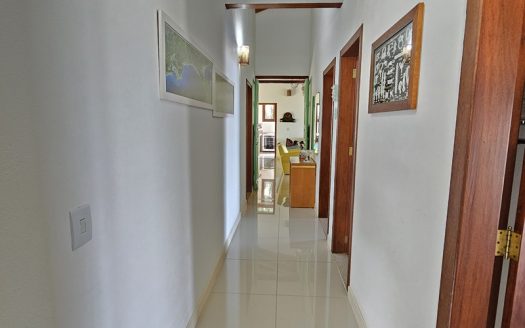 CVP 1352 – Charmosa Casa Com Linda Vista para o Mar em Condomínio Alto Padrão no Bairro Praia Grande em Paraty