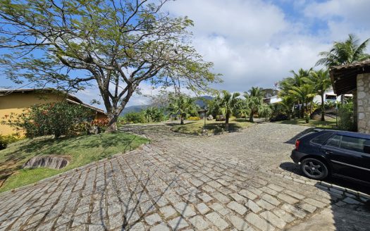 CVP 1352 – Charmosa Casa Com Linda Vista para o Mar em Condomínio Alto Padrão no Bairro Praia Grande em Paraty