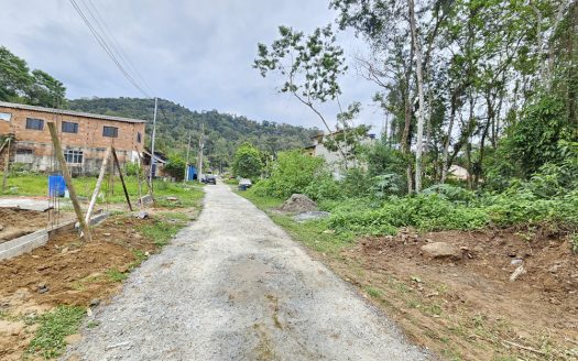 TVP 1357 – Lotes a Venda no Bairro Portão Vermelho em Paraty RJ