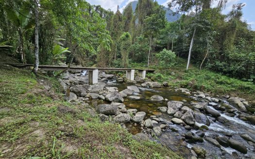 SVP 1361 – Belíssimo Sítio Com Cachoeiras e Nascentes no bairro Barra Grande