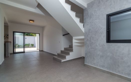 CVP 1380 – Belíssima Casa Alto Padrão em Condomínio na Ponte Branca